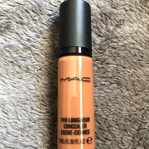 MAC Pro Longwear Concealer NW40
